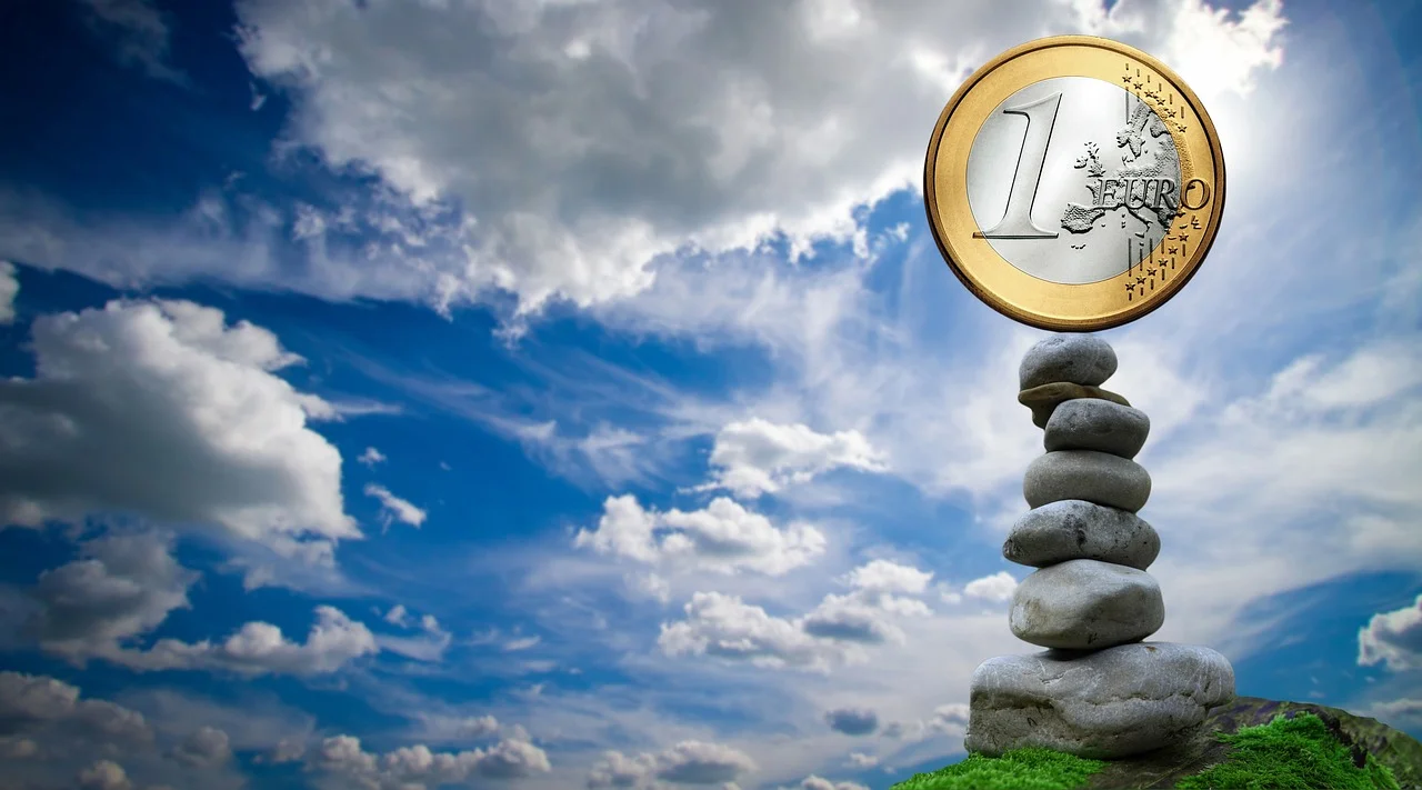 Ce înseamnă „independență financiară” și cum o poți atinge mai rapid